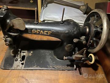 Macchina da cucire d’epoca Pfaff su base Singer – 