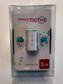 SAMSUNG Lettore Mp3 2GB TicToc YP-S1QLV - blu/bian