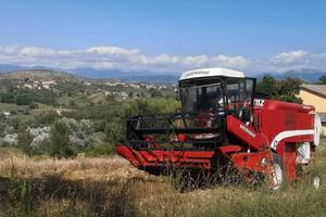 Mietitrebbia laverda m112