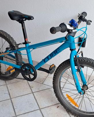 MTB 20" CUBE ACID 200
