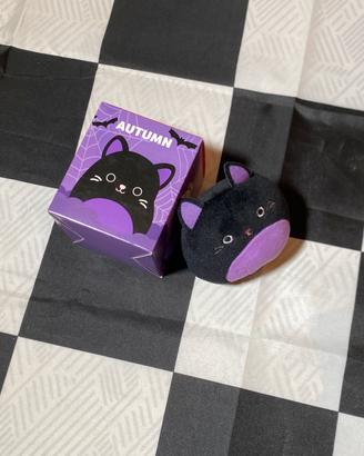 Gioco happy meal Squishmallows Autumn purple