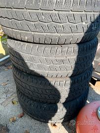 Pneumatici invernali 205/65R 16C.  107/105T