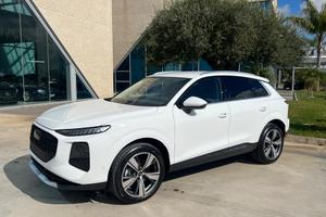 Audi Q3 TDI 150Cv S tronic Business possibilità no