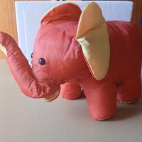 Elefante con piccoli elefantini