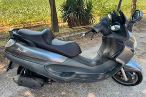 Scooter Piaggio X9 200