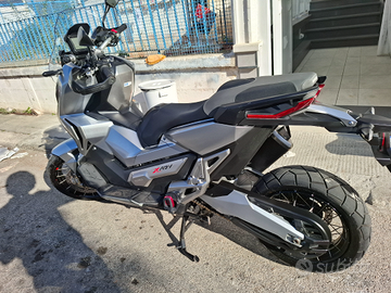 Honda xadv 750