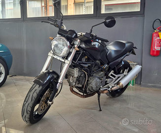 Ducati Monster 750 Dark