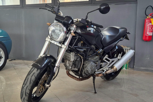 Ducati Monster 750 Dark