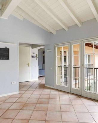 Appartamento di 98 m² con 3 locali e box auto a Ve