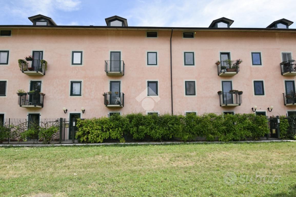 3 LOCALI A TORINO - Vista 2