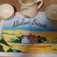 Brocca  e tovaglietta Mulino bianco 