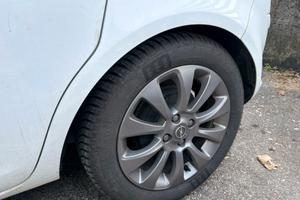 Cerchi in lega opel corsa D