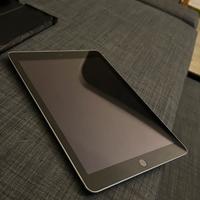 Apple ipad 5th gen