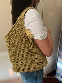 Borsa dorata all’uncinetto