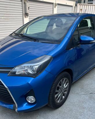 Toyota Yaris Trend ‘red edition’