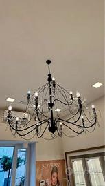 Lampadario artigianale con cristalli, colore nero.