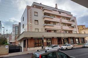 Via Coradduzza garage/magazzino