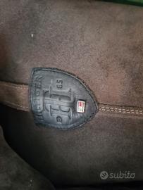 stivali nuovi indossati una sola volta 