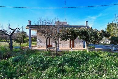 Villa a Castellana Grotte, 5 locali