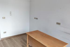 Stanza in studio medico in condivisione