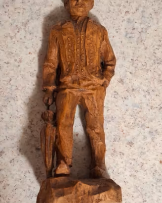 Coppia statuine legno intagliato a mano