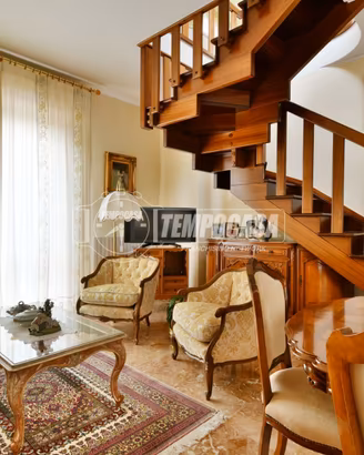 APPARTAMENTO CON 3 CAMERE E VISTA MARE IN ZONA COR