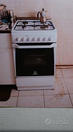 cucina a gas con forno