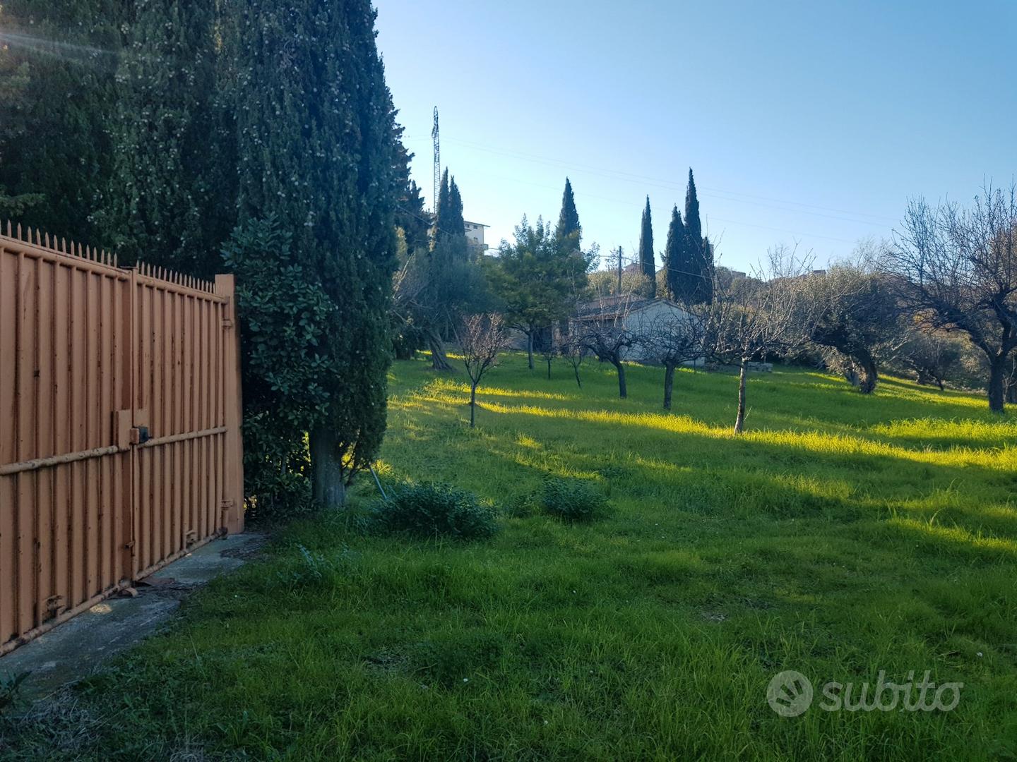 Roseto degli Abruzzi rustico e terreno edificabile - Altro