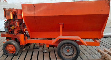 Carro spostamento mangimi e cereali
