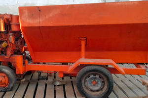 Carro spostamento mangimi e cereali