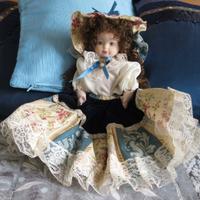 Bambola in ceramica di Capodimonte originale