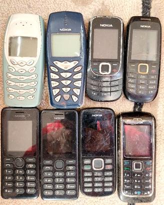 8 cellulari NOKIA e altri 3  cellulari