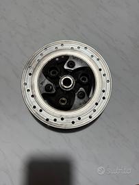 Mozzo ruota minarelli