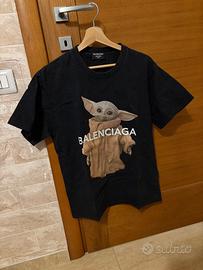 T-shirt Maglietta nera Balenciaga Baby Yoda