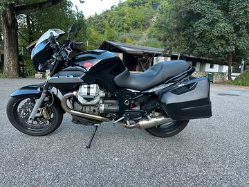 Moto Guzzi 1200 sport nera