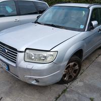 Ricambi usati per Subaru Forester 2.0 benz 2006 EJ
