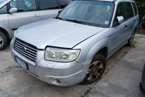 Ricambi usati per Subaru Forester 2.0 benz 2006 EJ
