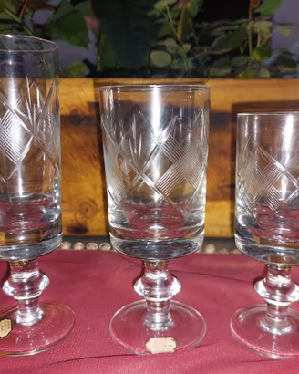 Elegante Servizio di Bicchieri in Cristallo Vintag