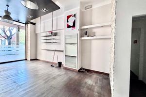 PE 121 negozio Via Carducci Pescara centro