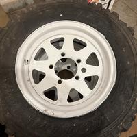 4 ruote complete (cerchi + gomme)
