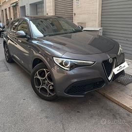 Alfa Romeo Stelvio 2.2 Turbodiesel Q4 - 210 CV
