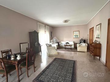 3 LOCALI A LAMEZIA TERME