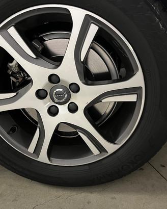 Volvo xc60 Cerchi+Gomme
