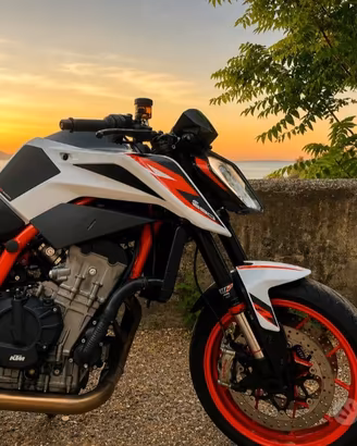 KTM Duke 890 R