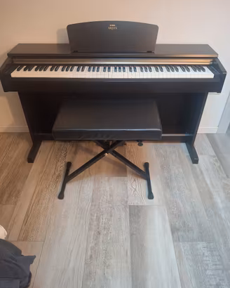 digital piano Yamaha  Arius