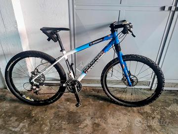 Bicicletta Mountain-bike