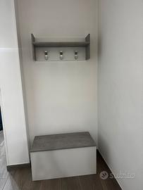 Appendiabiti + cassapanca