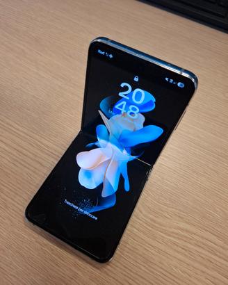 Samsung Galaxy zFlip 4 - Come nuovo - 256gb