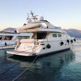 Comandante yacht da diporto