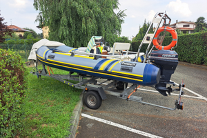 Gommone Marlin 4.40 con motore envirude e carrello